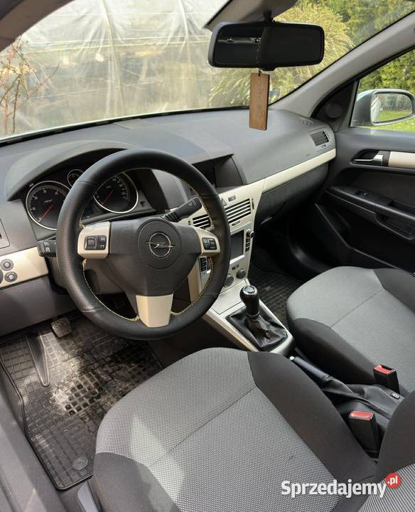 Opel Astra H 17cdti 2008