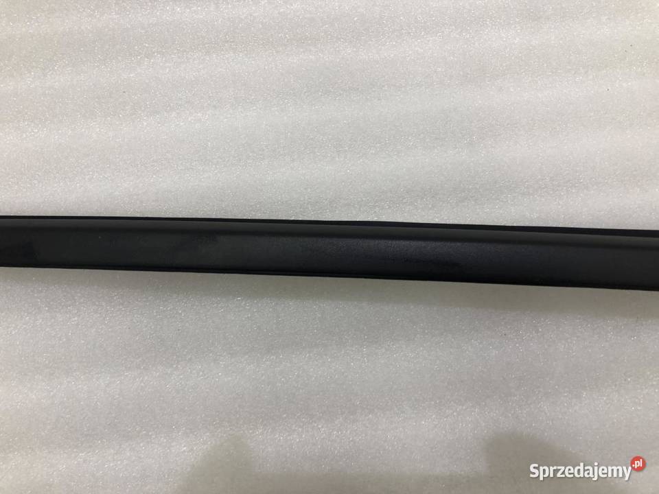 LISTWA SZYBY CZOŁOWEJ 96858533 PEUGEOT 5008