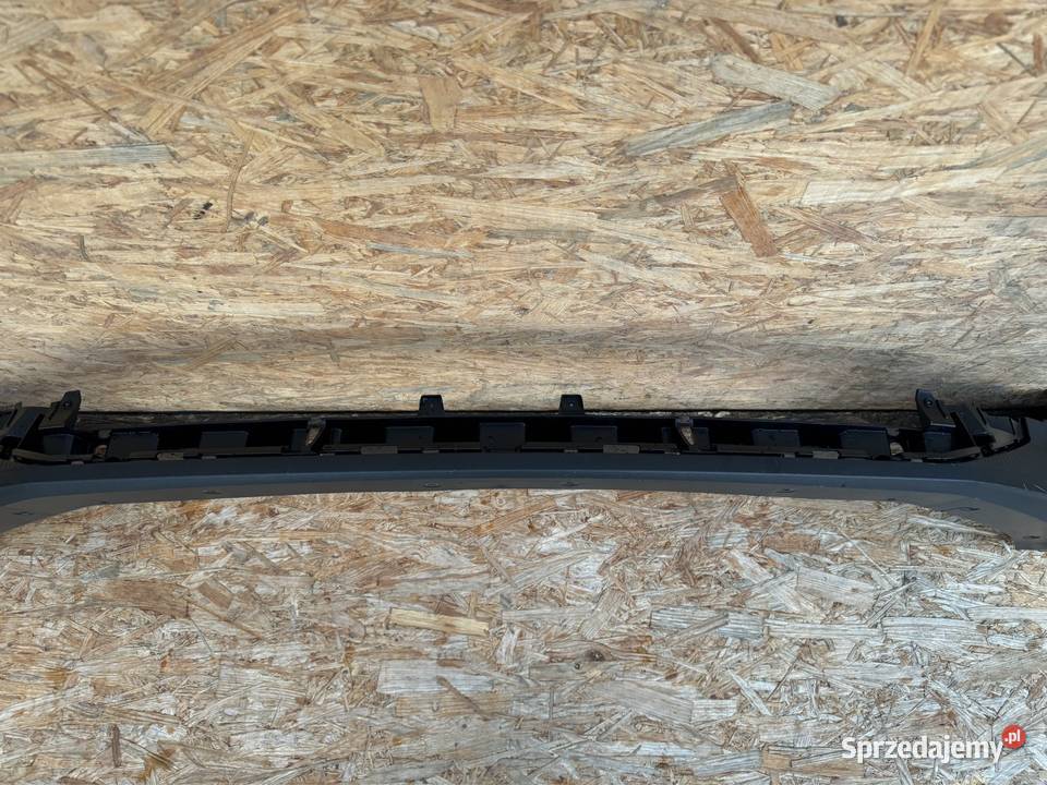 Spoiler dół zderzaka przód renault V 5 etech Rok produkcji 2025 Międzychód