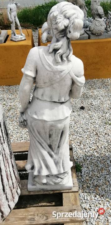 FIGURA OGRODOWA BETONOWA R96 Nysa