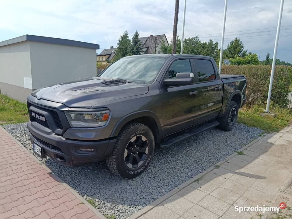 Ram 1500 Rebel 57 hemi automatyczna Wrocław sprzedam