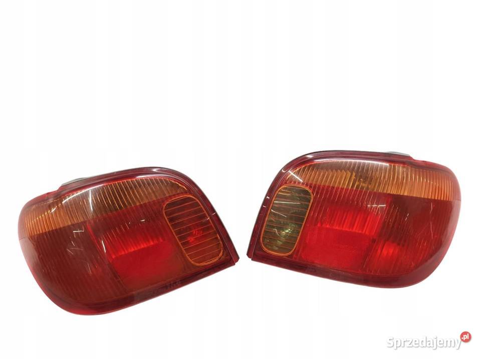 LAMPA TYŁ KOMPLET LIFT Toyota Yaris I 19992005