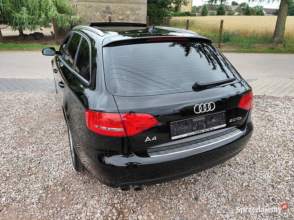 AUDI A4 B8 140 PANORAMA Black Edition Strzegowo
