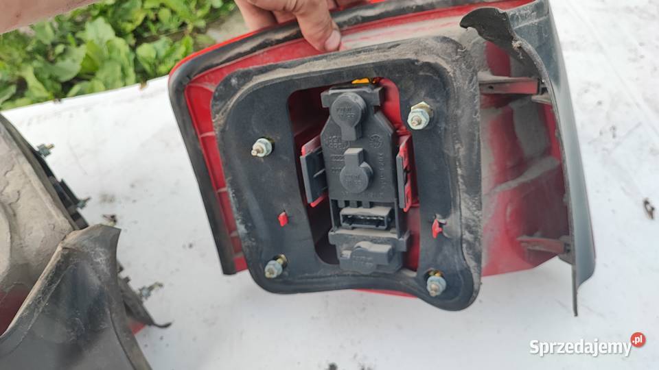 Lampy tył audi a6b5 lubelskie Grabowiec-Góra sprzedam