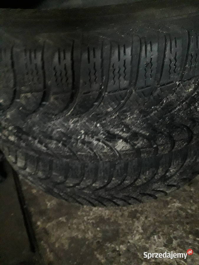Opony zimowe 20560 R16 Myszków sprzedam