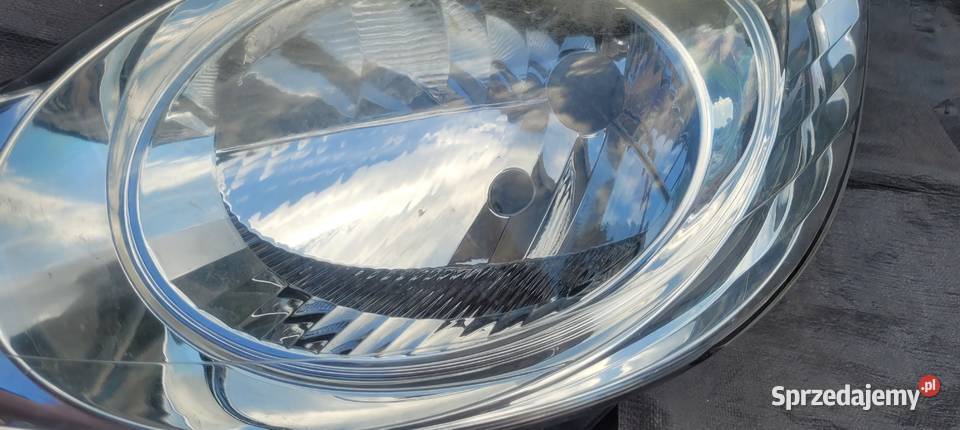 PEUGEOT 107 LEWY REFLEKTOR LAMPA LEWA PRZOD 1490 Ruda Śląska