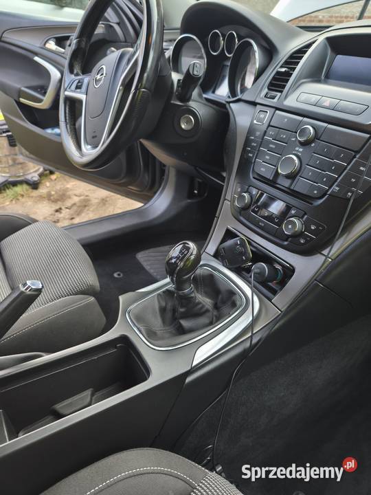 Opel Insignia Samochody osobowe