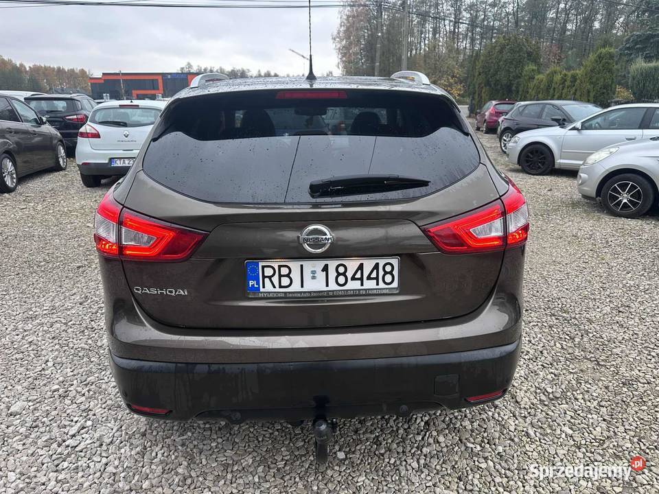 Nissan Qashqai 2015 Bogata Wersja Wyposażenia asystent pasa ruchu Qashqai małopolskie Ładna