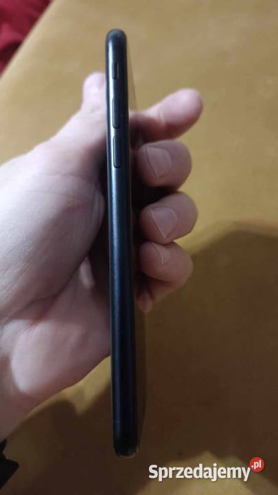 iPhone SE 2020 Apple / iPhone