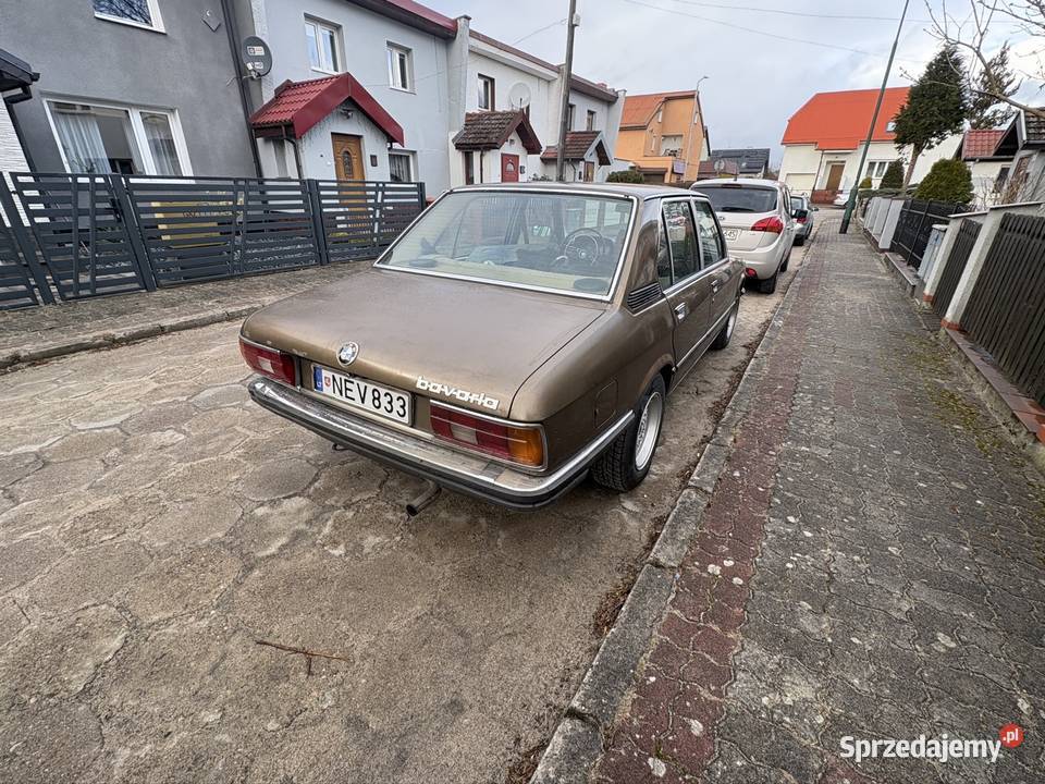 BMW E12 518 benzyna