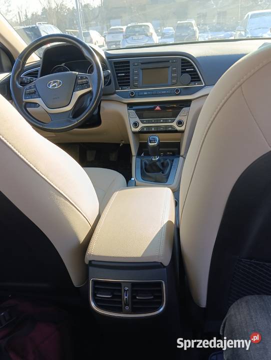 Hyundai Elantra 2016 Pierwsza rejestracja 2017