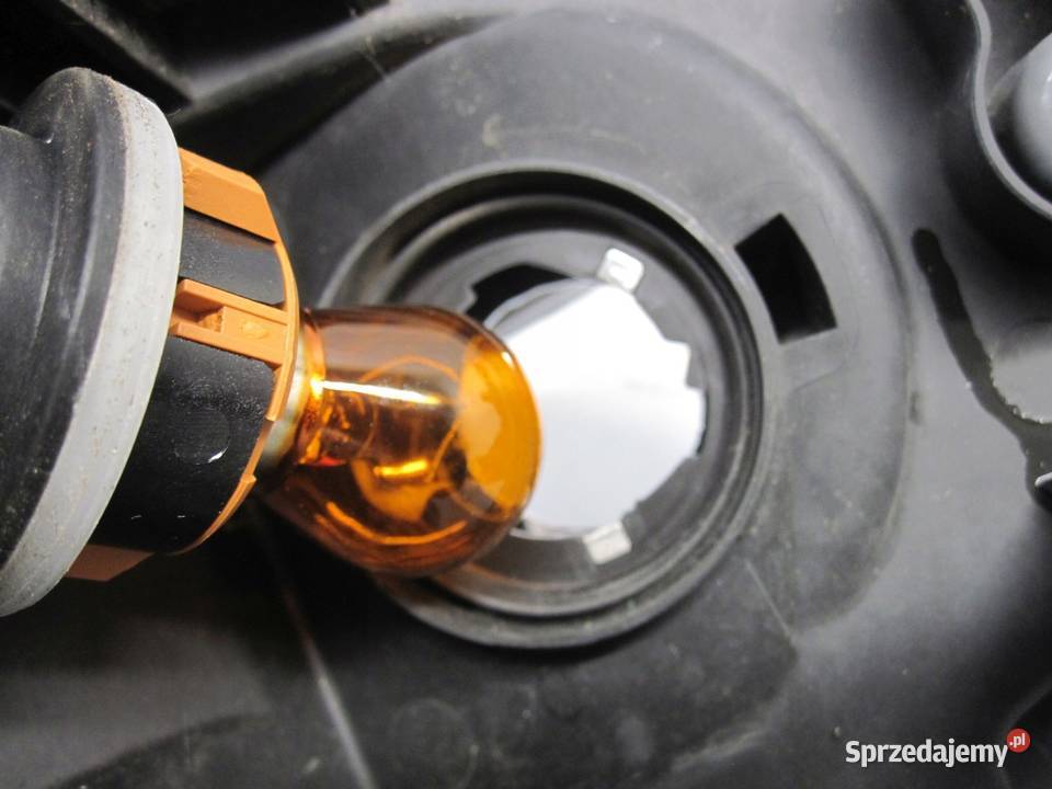 FIAT TIPO II 16r lampa prawa przód 00520159570E