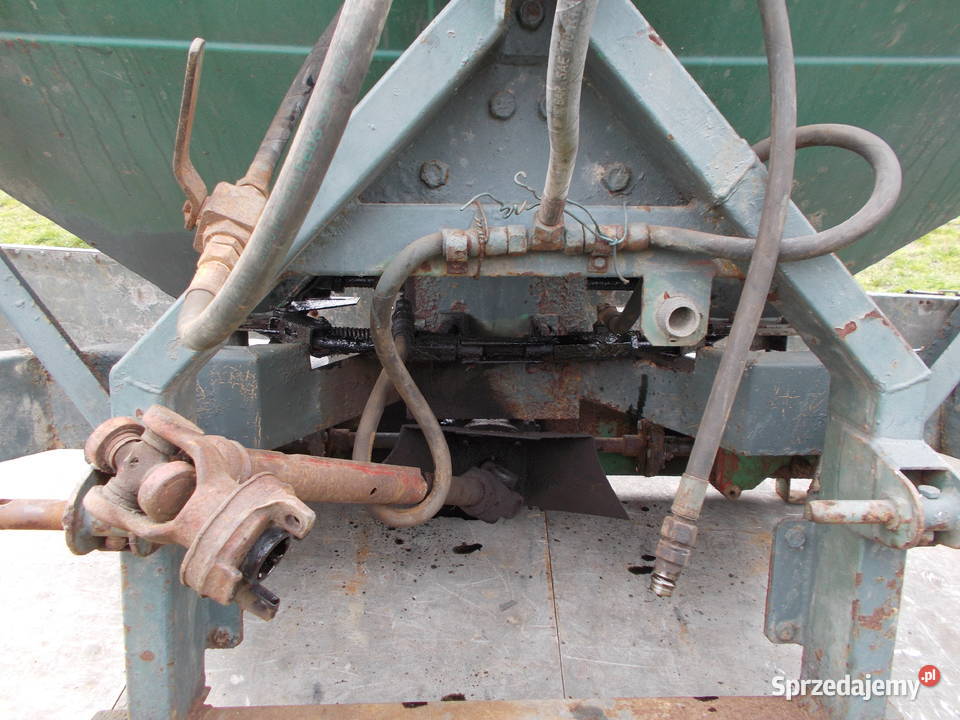 Rozsiewacz do Nawozu BRZESKI DO 1000 Brzeg