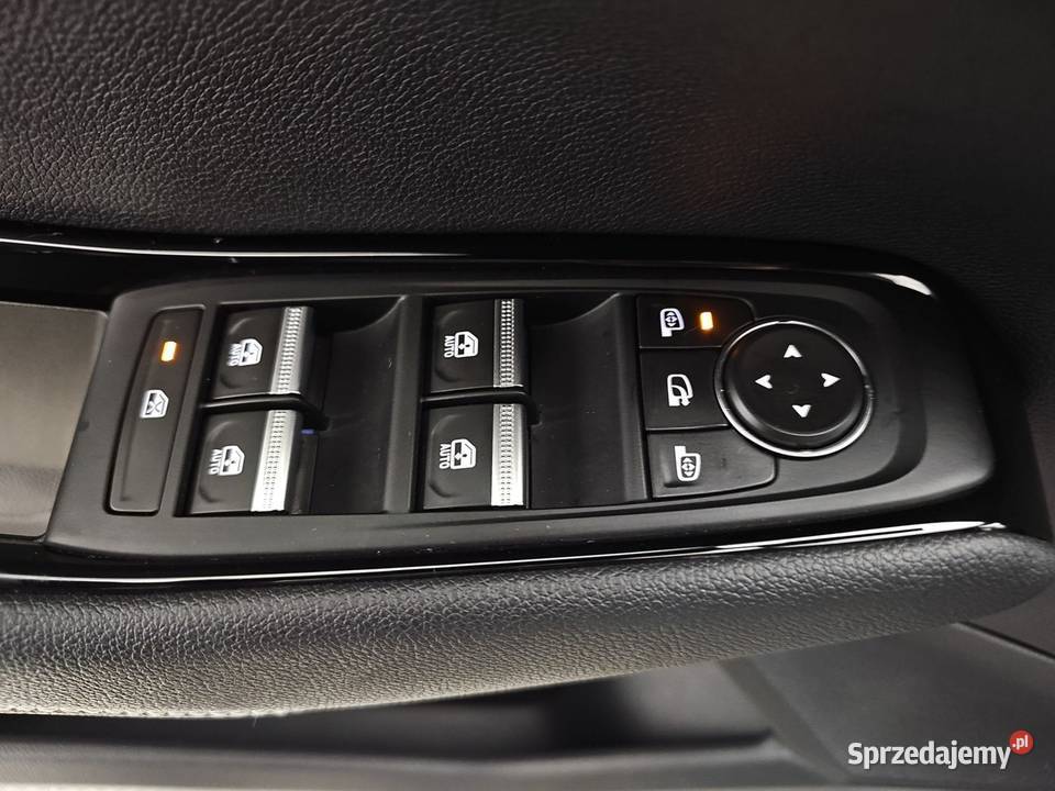 Austral 13 TCe mHEV Techno aut