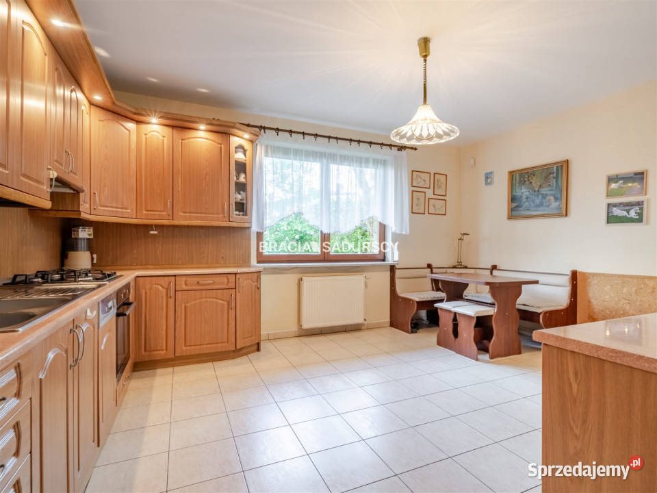 sprzedaży domu wolnostojącego Kraków 220m2 mieszkalny sprzedam