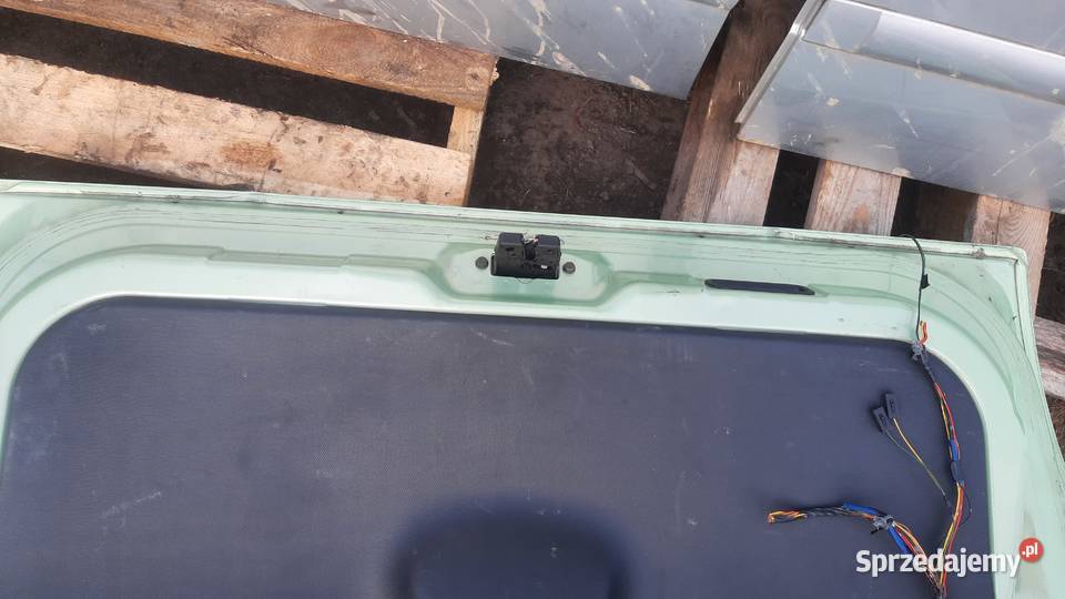 kompletna klapa bagażnika Nissan Micra K12 lak osobowe Dębno