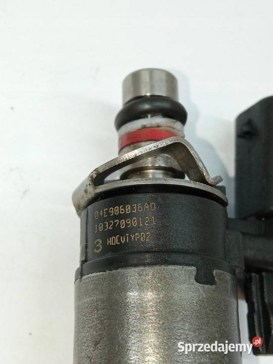 WTRYSKIWACZ 04E906036AD 15 TSI Skoda Kamiq I Wtryskiwacze