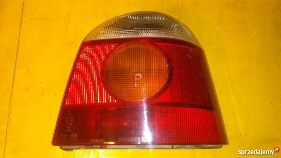 wyprzedażlampa tył prawa Renault Twingo 1 r9399 Oświetlenie łódzkie Piotrków Trybunalski