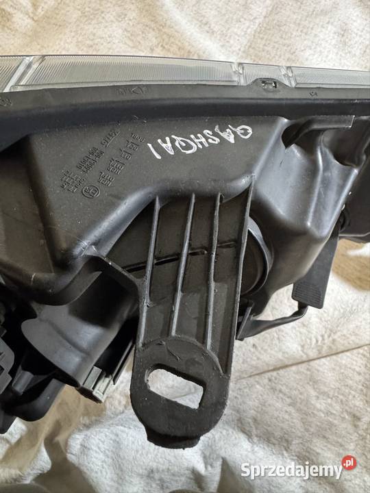 Lampa lewy przód Nissan Quashai II Fl J11 1721 osobowe Jasienica