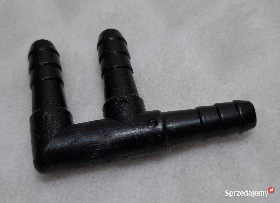 Trójnik podpięcia wężyków w zbiorniku na Czeladź