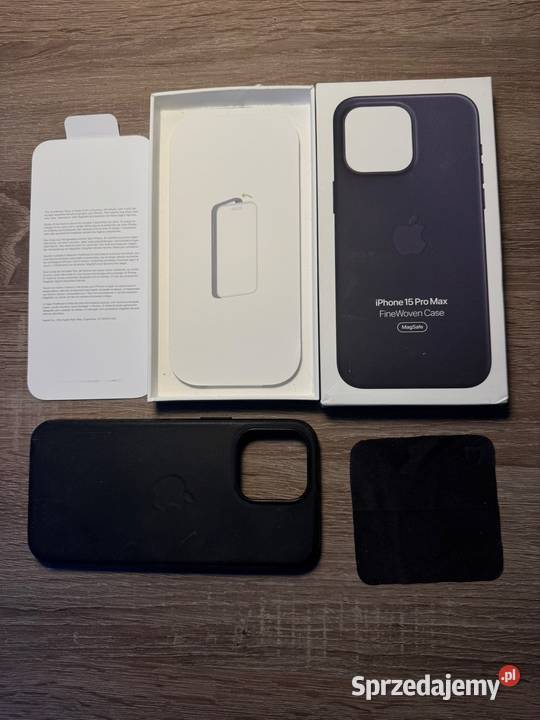 Etui Iphone 15 Pro FineWoven Case MagSafe Amortyzacja przedniej osi
