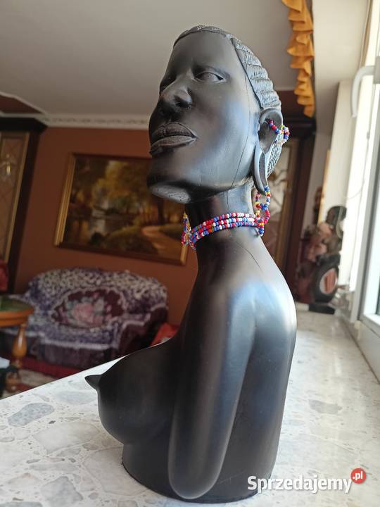 Rzeźba kobieta murzynka popiersie heban Rzeszów