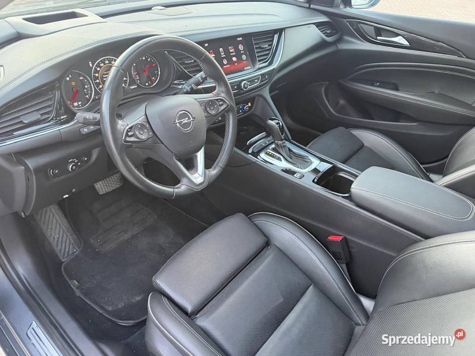 Zarejestrowany Mały przebieg gotowy do jazdy Insignia Turek