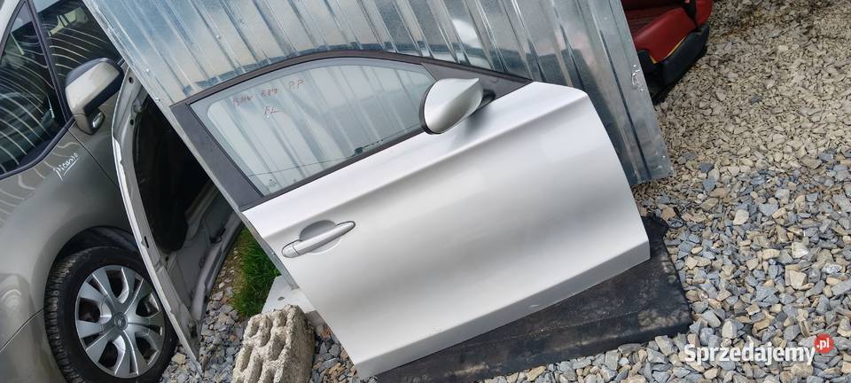 DRZWI PRAWY PRZÓD PRAWE PRZEDNIE BMW 1 E87 5D Drzwi Nowy Sącz