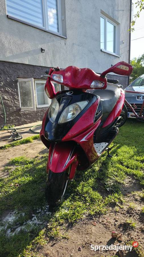 Skuter Ferro 50 4t zarejestrowany OC do 0627 Rudnik nad Sanem