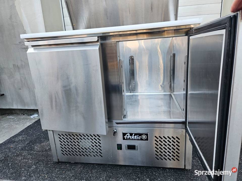 Stół chłodniczy sałatkowy 2drzwiowy z pokrywą Pszczyna