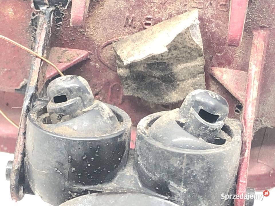 SPRYSKIWACZ REFLEKTORA PRAWY FORD FOCUS C Van