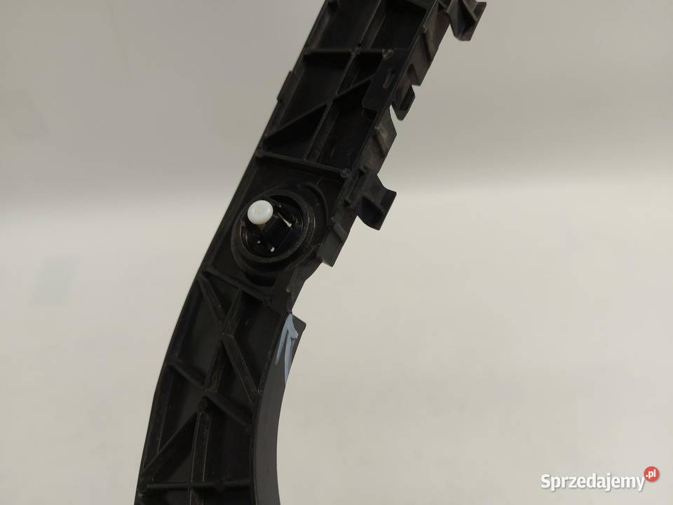 TESLA MODEL Y 2024r ŚLIZG MOCOWANIE ZDERZAKA osobowe sprzedam