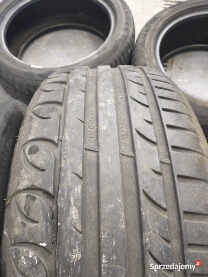 2 opon Kormoran Ultra High Performance 22550 R17 Samochodowe śląskie Jaworzno sprzedam