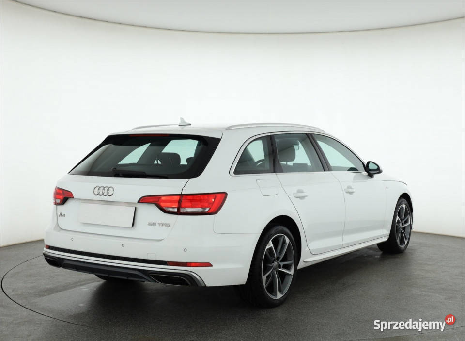 Audi A4 35 TFSI pełny VAT Piaseczno
