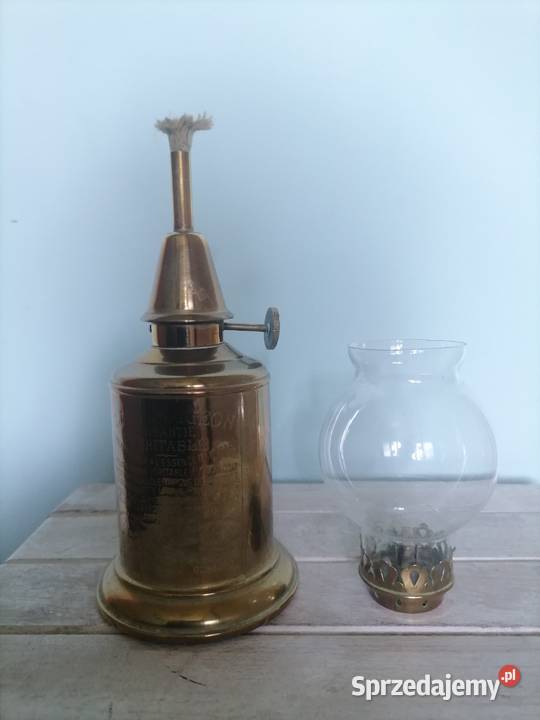 Piekna lampa naftowa