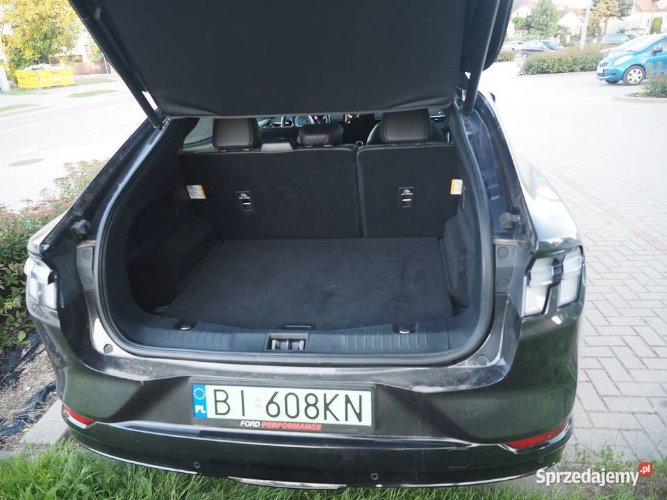 Mustang Mache Premium AWD duża bateria Europa Białystok sprzedam