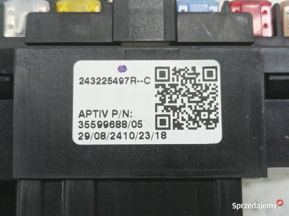 SKRZYNKA BEZPIECZNIKÓW 243225497R 16 B HYB 93 sprzedam