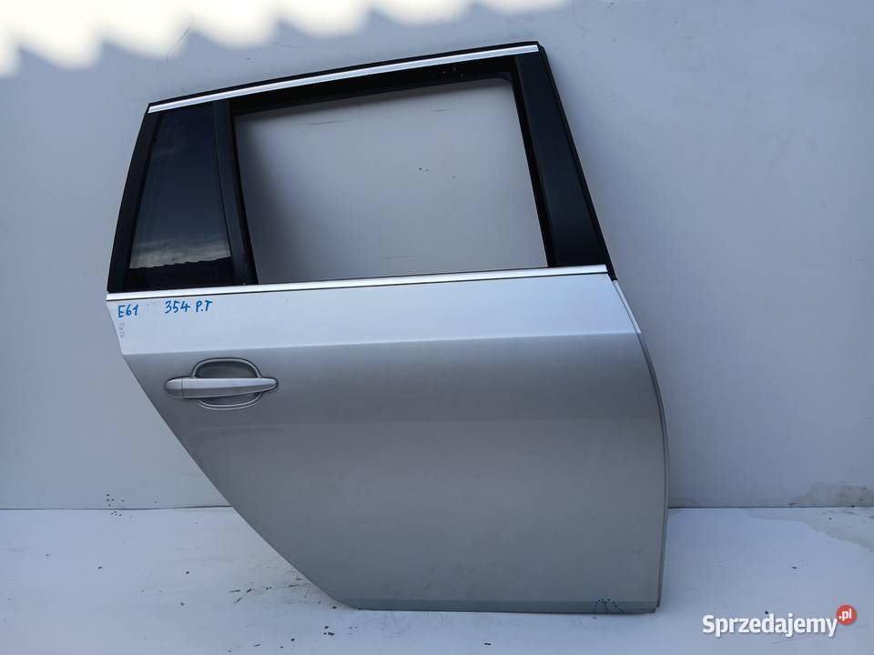 DRZWI PRAWE TYLNE TYŁ BMW E61 TITANSILBER 3547 osobowe Strzyżewice