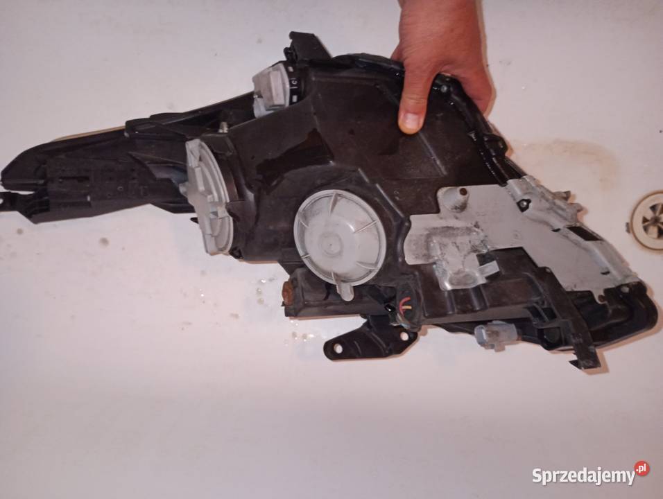 Okazja Lampy przednie orginał oe Toyota Avensis