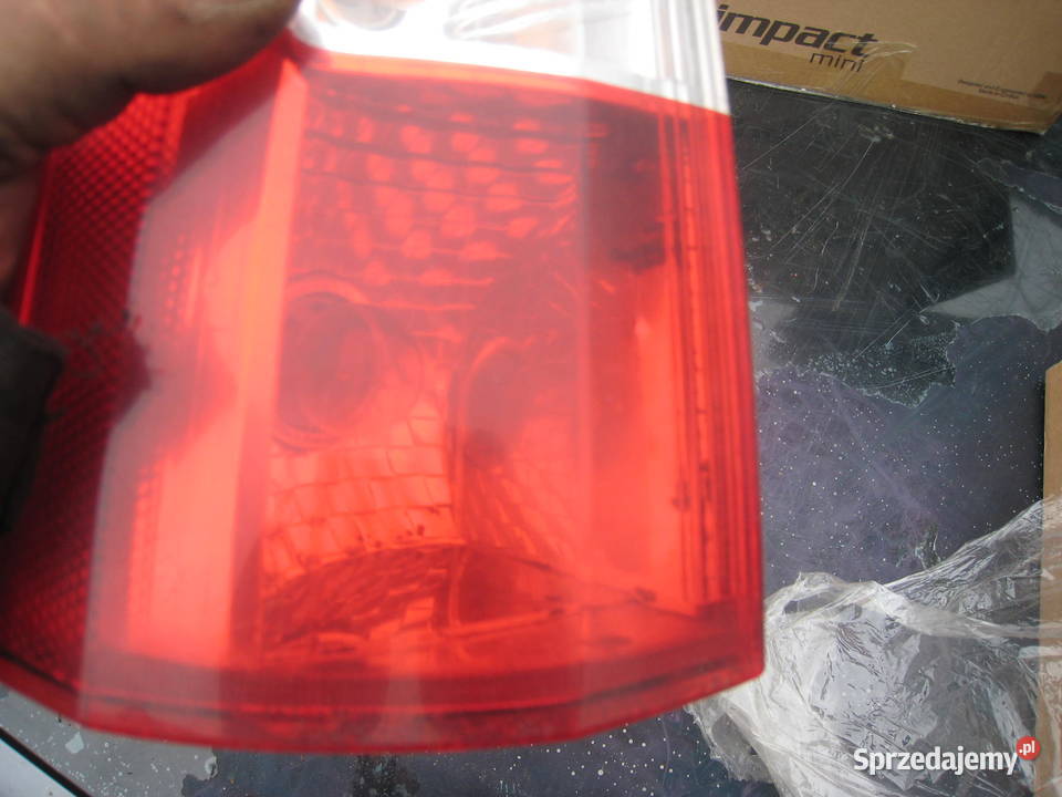 Lampa lewa tylna lewy tył górna góra Volvo v70 Kraków