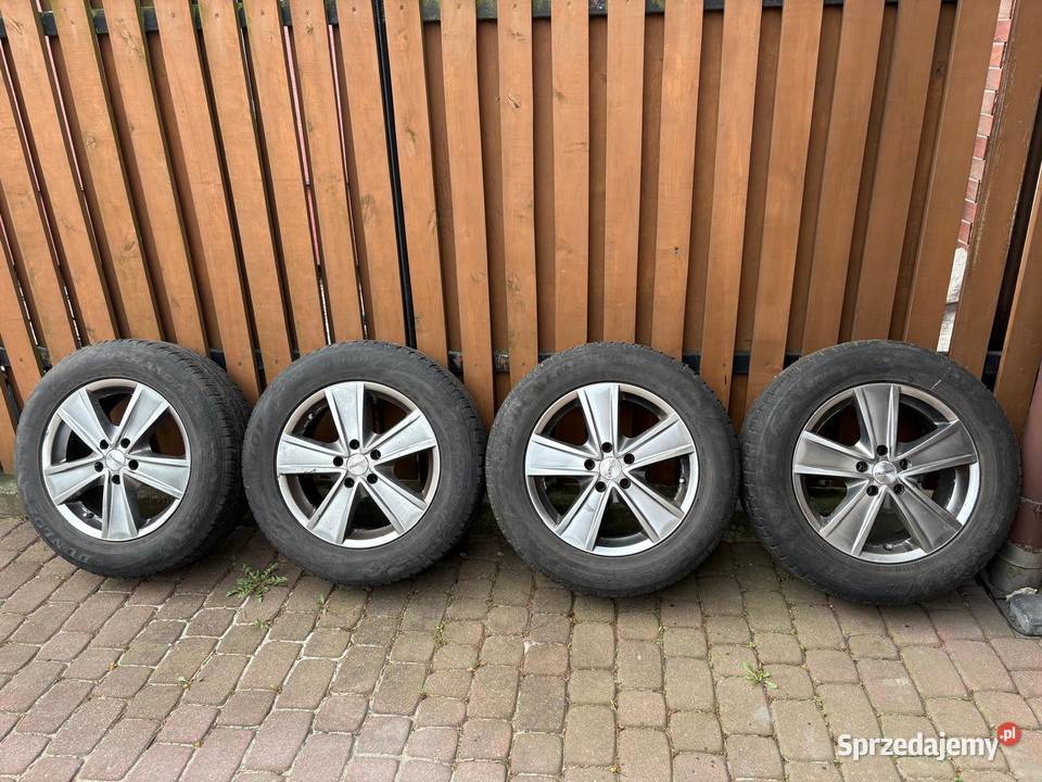 Totoya Rav4 D4D wersja PREMIUM bogate Ząbki