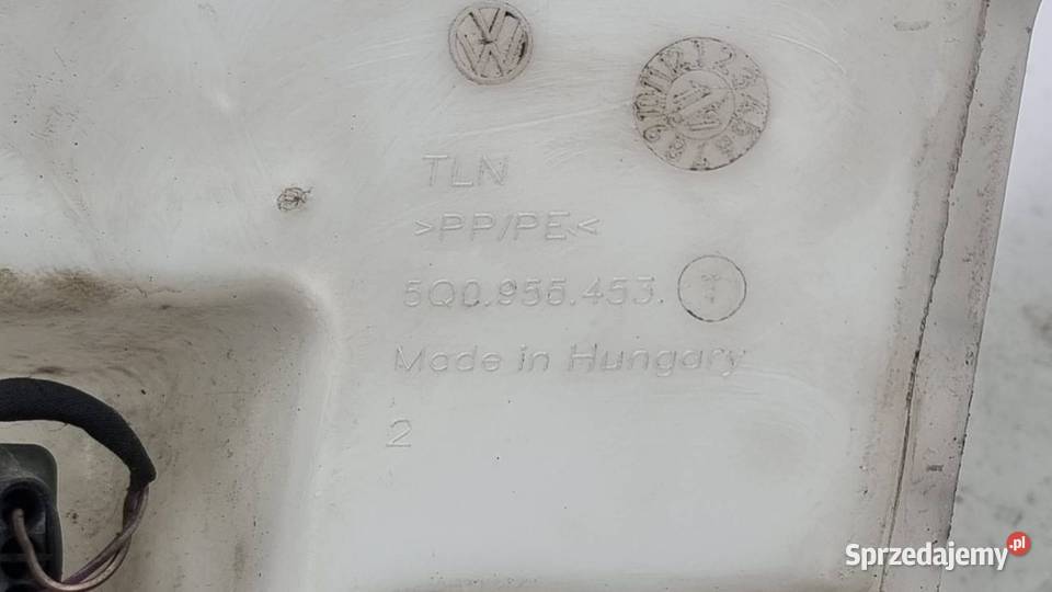 ZBIORNICZEK SPRYSKIWACZY SKODA OCTAVIA III Lipno