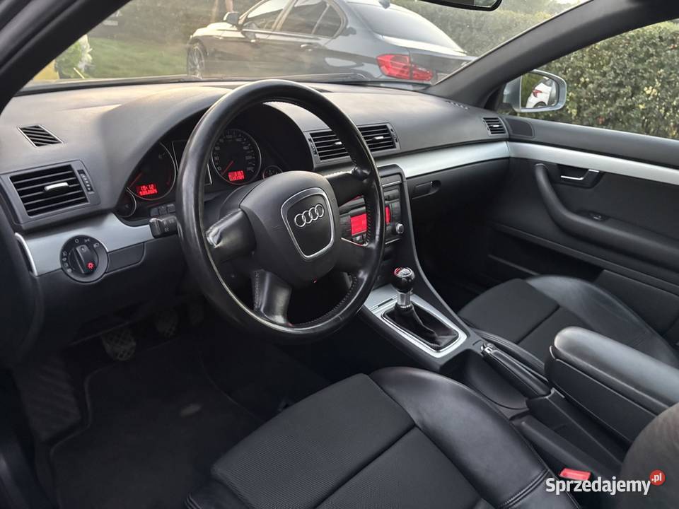 Audi a4b7 20 s line Jedwabne