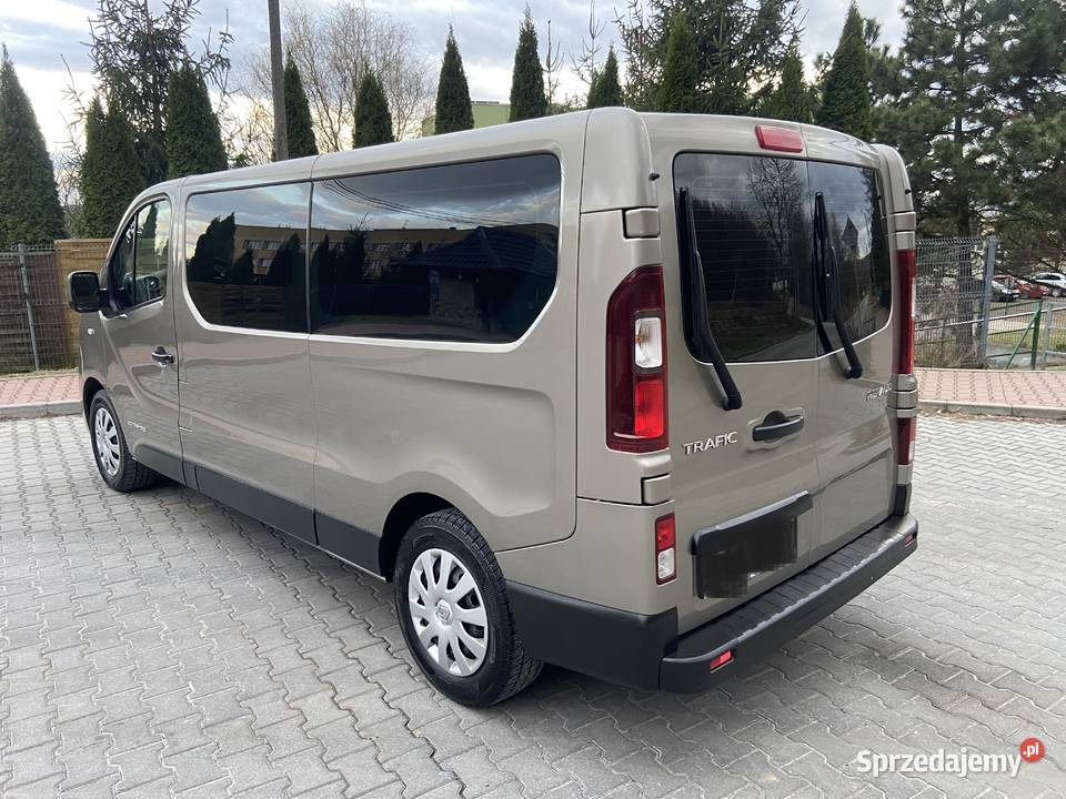 Renault Trafic ENERGY dCi 145 Long 9 osób Polski Zabierzów