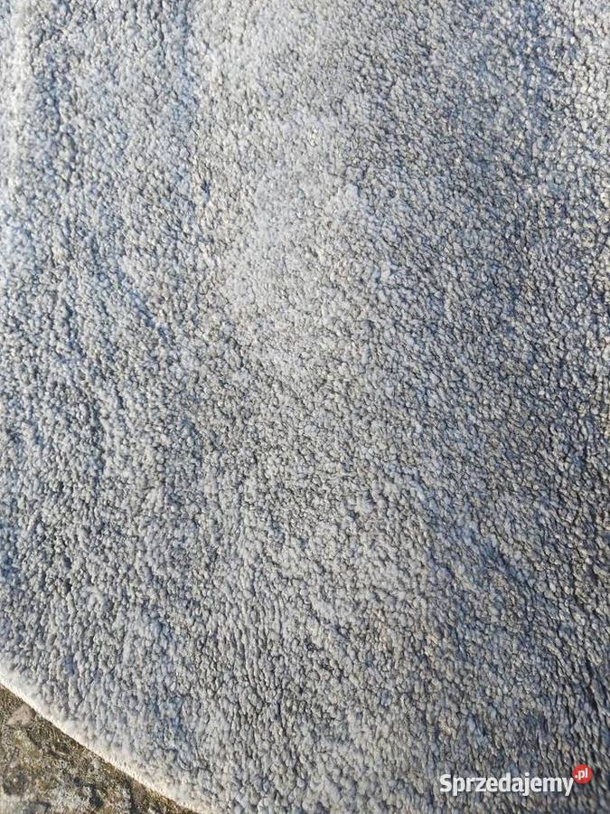 Okrągły dywanik o średnicy 130Stan Opole