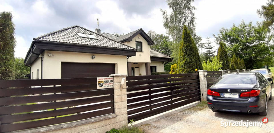 Komfortowy i duży z pełnym wyposażeniem Zalesie