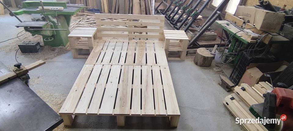 Nowoczesne łóżka z klasycznego drewna GrońWood Łącko