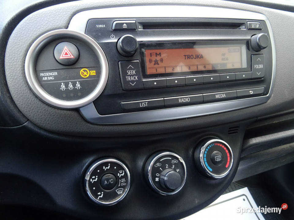 Toyota Yaris Samochód z polskiego salonu w komputer pokładowy Łódź