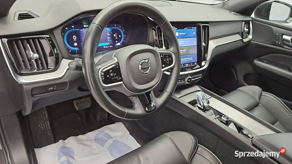 Volvo V60 B4 D Plus Dark aut Z Polskiego Salonu ABS Warszawa