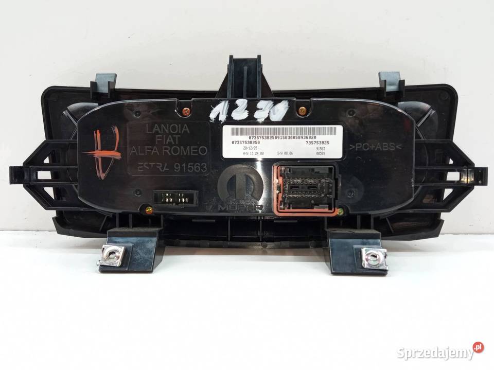 PANEL NAWIEWU 735753825 Fiat Tipo II 2016